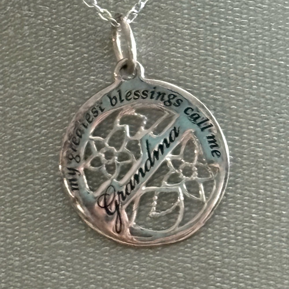 Sterling Silver ‘Grandma’ Pendant and Sterling Silver Chain Necklace